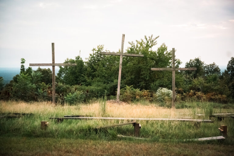 Scenic Arkansas landscape at Peaceful Pointe, perfect for relaxation and outdoor activities.